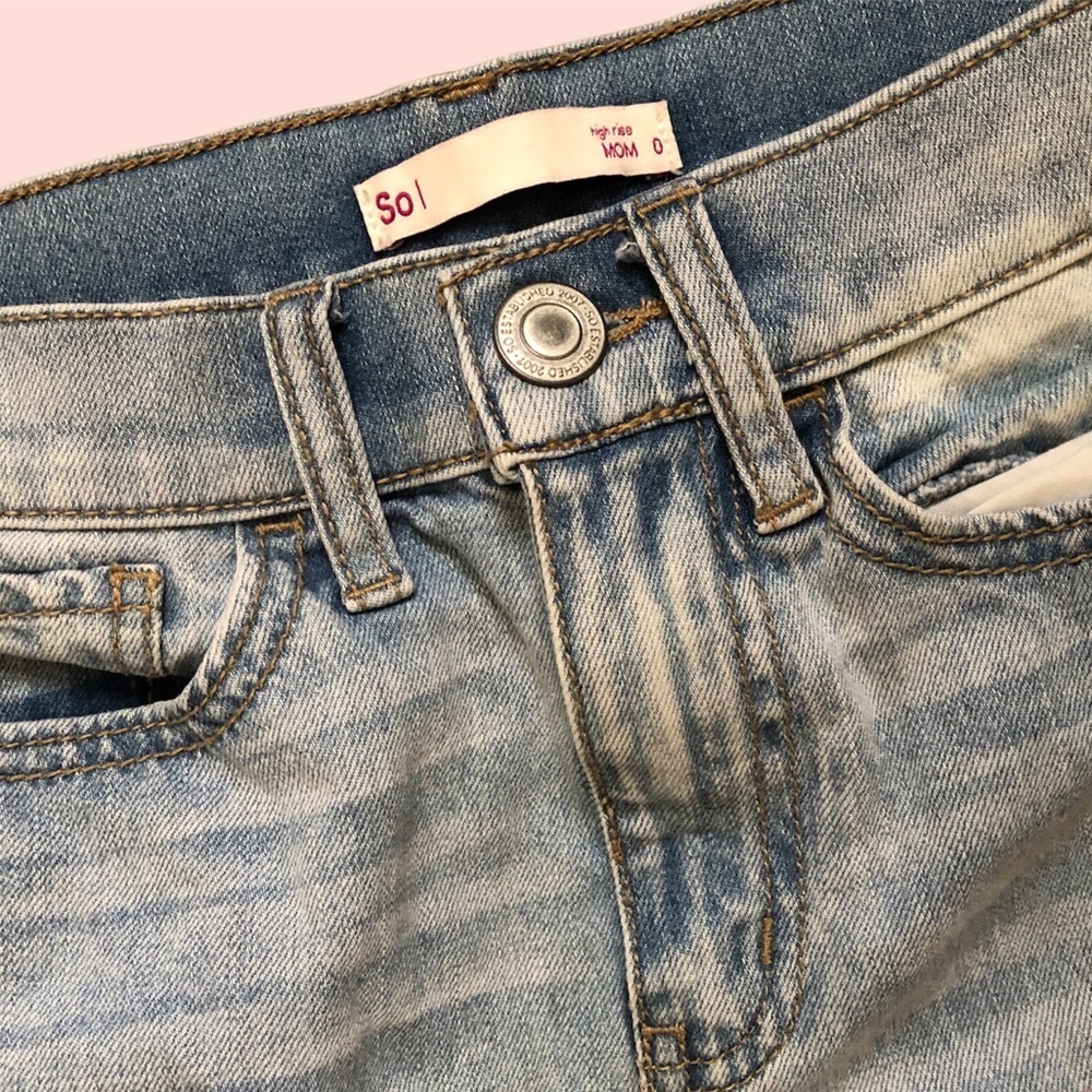 Distressed High Waisted Mom Jeans - Picture 3 of 3
